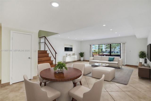 2689 NE 165th St 56, North Miami Beach, FL 33160