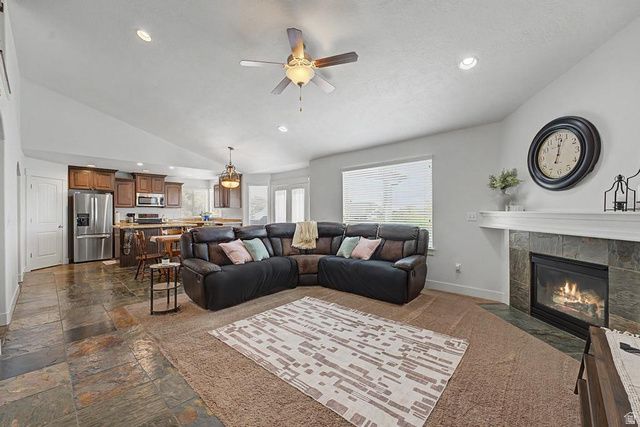 632 N BADGER, Saratoga Springs, UT 84045