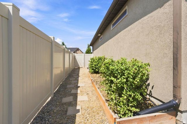 632 N BADGER, Saratoga Springs, UT 84045