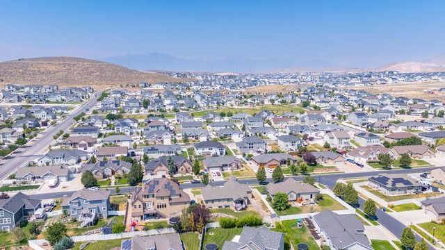 632 N BADGER, Saratoga Springs, UT 84045