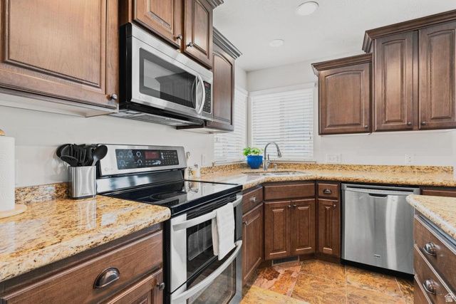632 N BADGER, Saratoga Springs, UT 84045