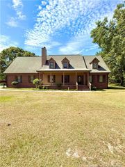 5451 Kentucky Lane, Hope Mills, NC 28348
