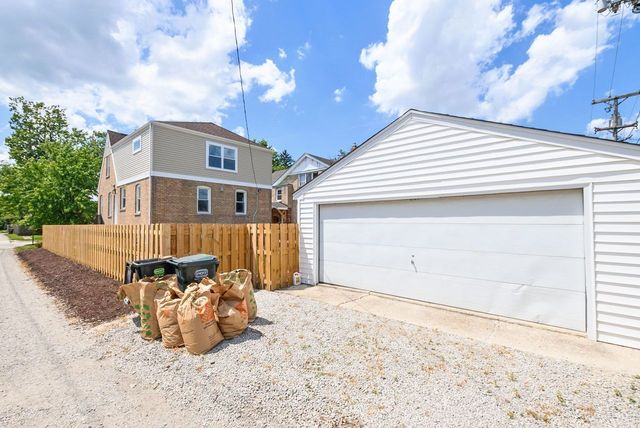 3335 Sunnyside Avenue, Brookfield, IL 60513