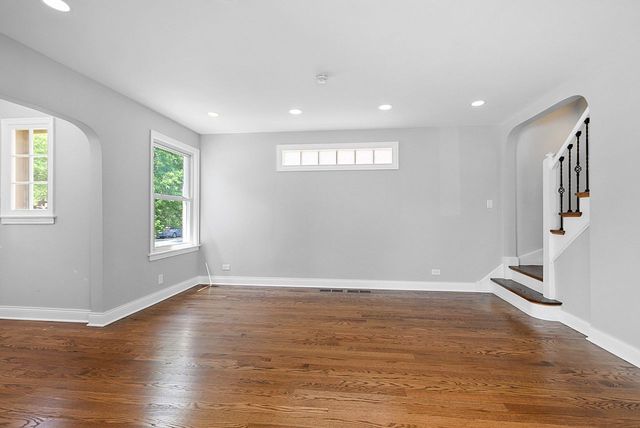 3335 Sunnyside Avenue, Brookfield, IL 60513