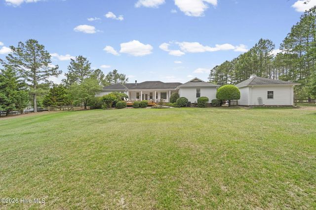 139 Broken Ridge Trail, West End, NC 27376