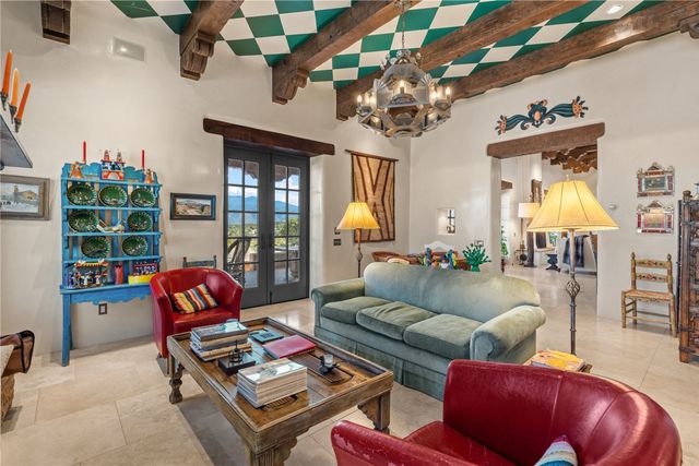 165 Tano Road, Santa Fe, NM 87506