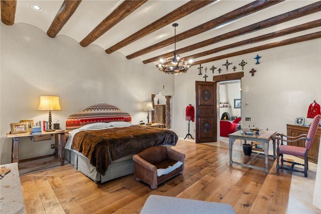 165 Tano Road, Santa Fe, NM 87506