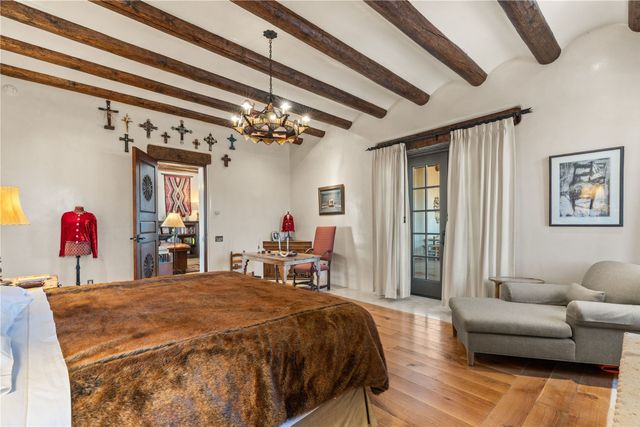 165 Tano Road, Santa Fe, NM 87506