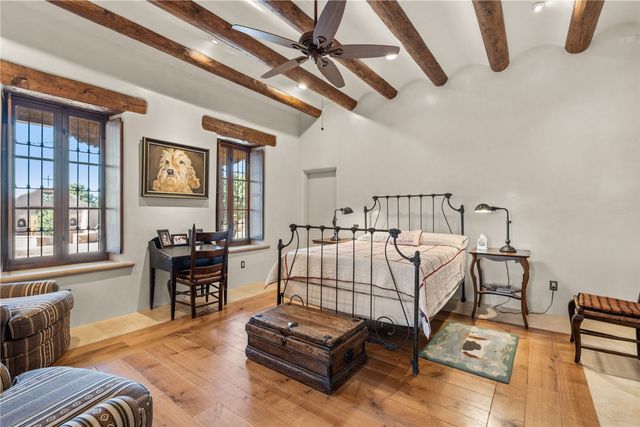 165 Tano Road, Santa Fe, NM 87506
