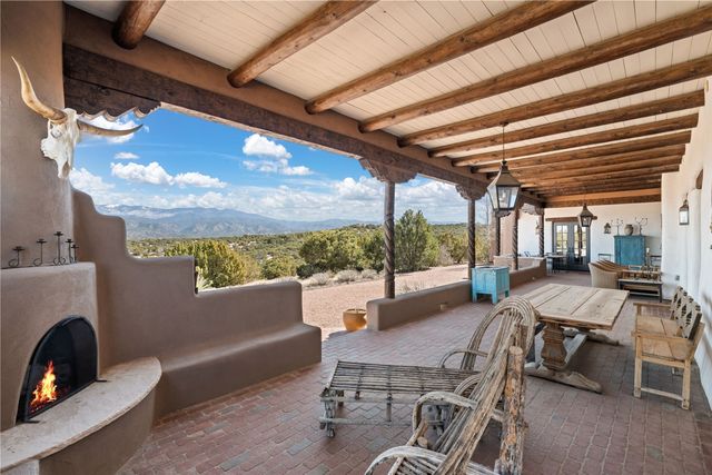 165 Tano Road, Santa Fe, NM 87506