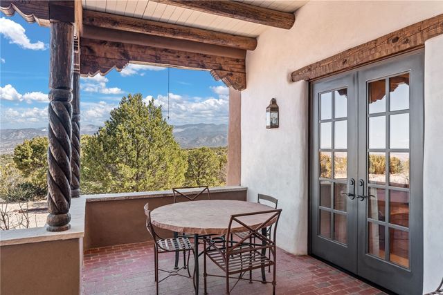 165 Tano Road, Santa Fe, NM 87506