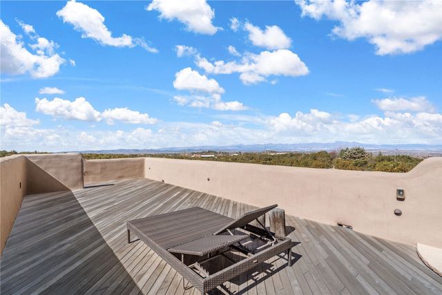 165 Tano Road, Santa Fe, NM 87506