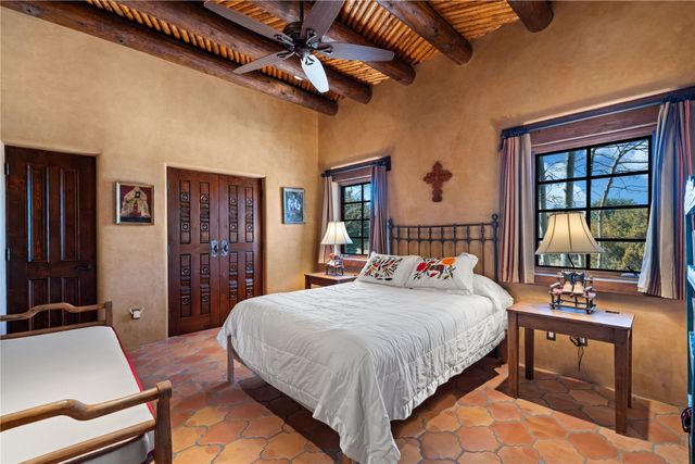 165 Tano Road, Santa Fe, NM 87506