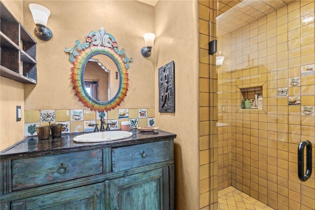 165 Tano Road, Santa Fe, NM 87506