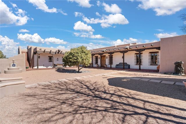 165 Tano Road, Santa Fe, NM 87506