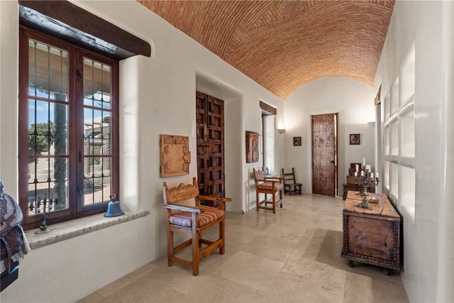 165 Tano Road, Santa Fe, NM 87506