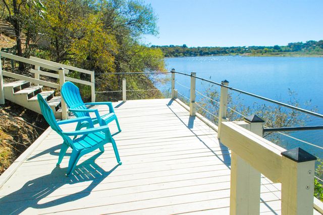 25400 River RD, Spicewood, TX 78669