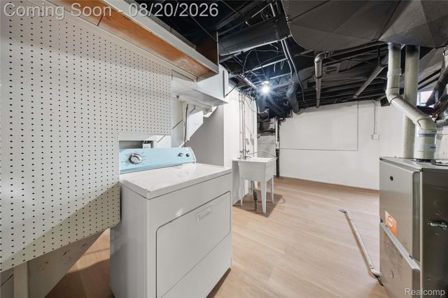 29444 Candlewood Lane, Southfield, MI 48076