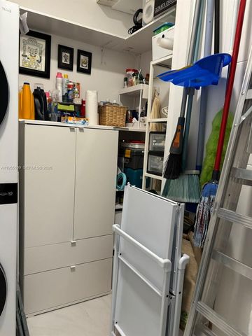 301 Altara Ave 207, Coral Gables, FL 33146