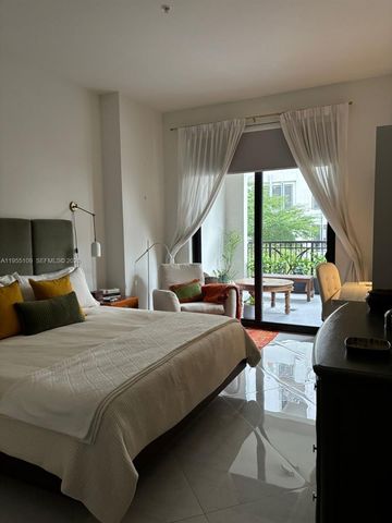 301 Altara Ave 207, Coral Gables, FL 33146