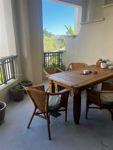 301 Altara Ave 207, Coral Gables, FL 33146