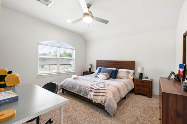 13712 Moss Lake Lane, Conroe, TX 77384