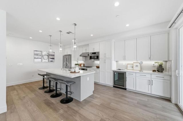 502 Starfish Lane, Foster City, CA 94404