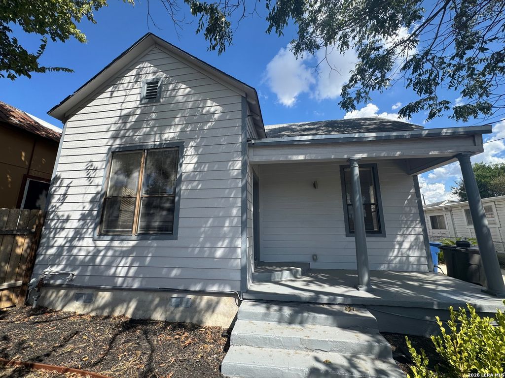 126 Cactus, San Antonio, TX 78203