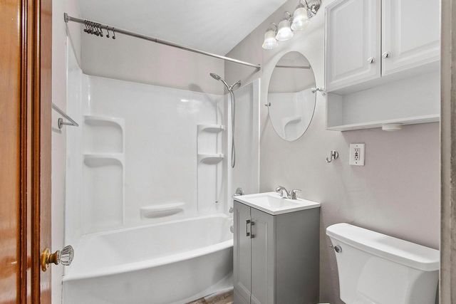 805 15TH AVENUE, Green Bay, WI 54304