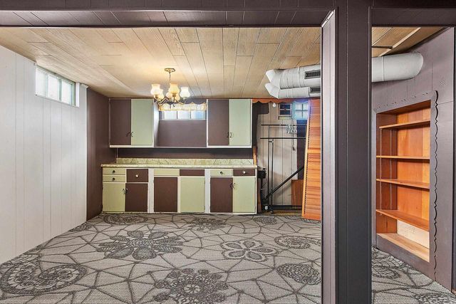 805 15TH AVENUE, Green Bay, WI 54304