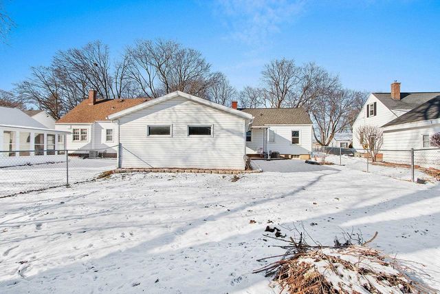 805 15TH AVENUE, Green Bay, WI 54304