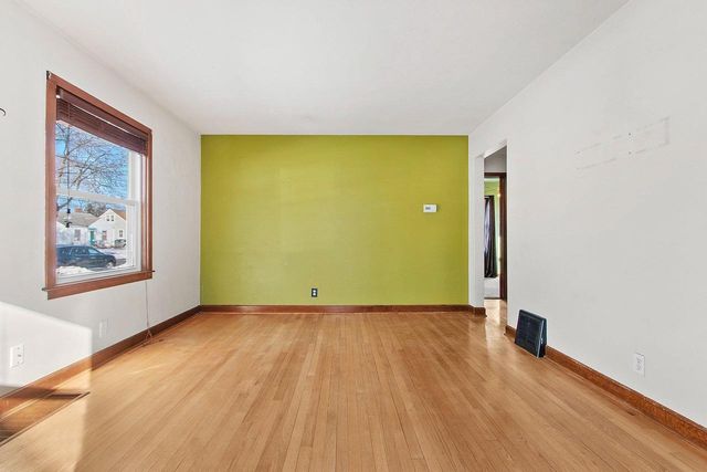 805 15TH AVENUE, Green Bay, WI 54304