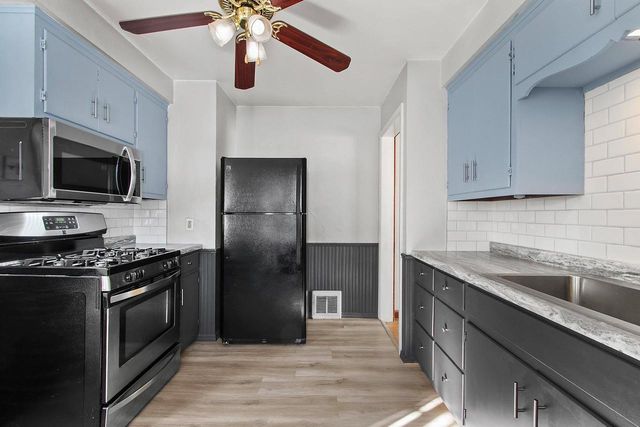 805 15TH AVENUE, Green Bay, WI 54304