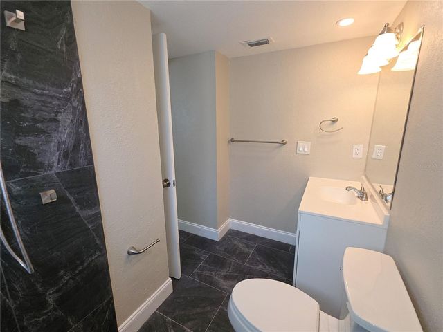 8990 123RD WAY, Seminole, FL 33772