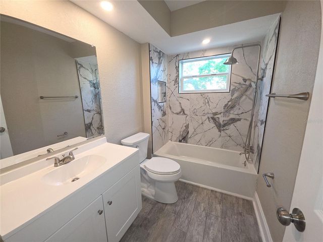8990 123RD WAY, Seminole, FL 33772