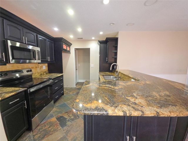 8990 123RD WAY, Seminole, FL 33772