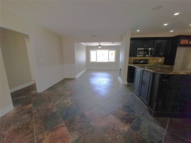 8990 123RD WAY, Seminole, FL 33772