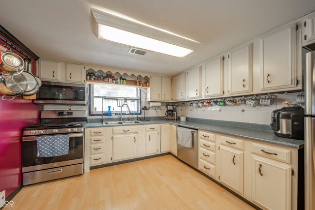 14982 N State Road 9, Summitville, IN 46070