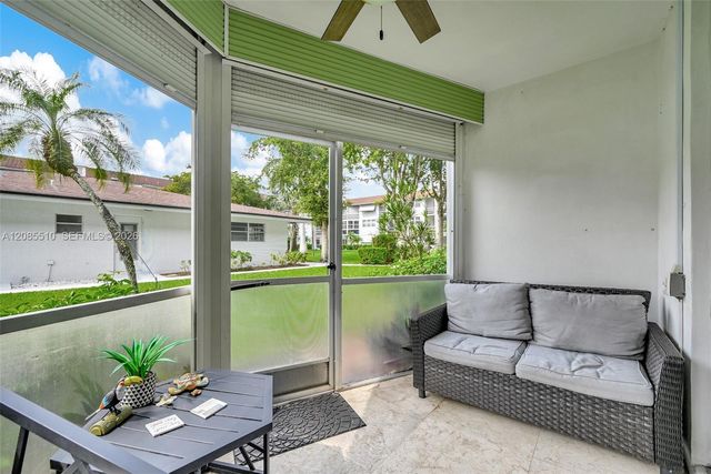 400 SE 10th Street 105, Deerfield Beach, FL 33441