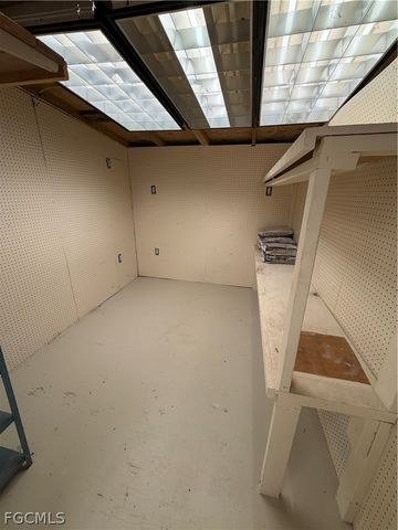 8086 Ebson DR, North Fort Myers, FL 33917