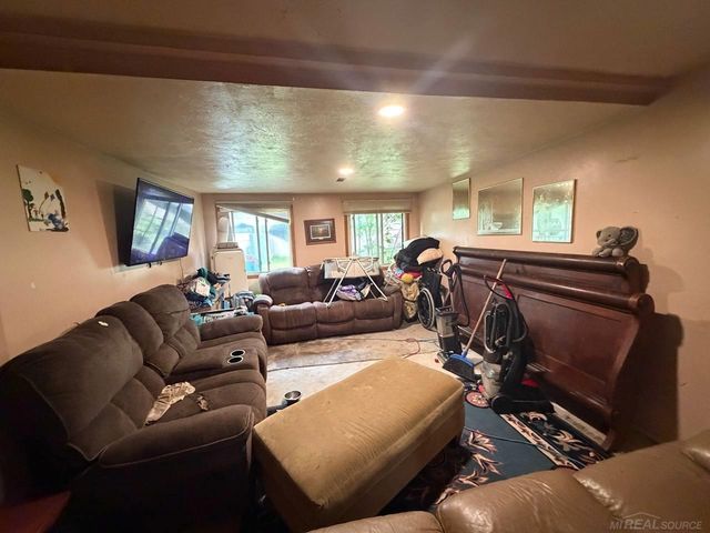 4850 Highland Court, Harrison, MI 48625