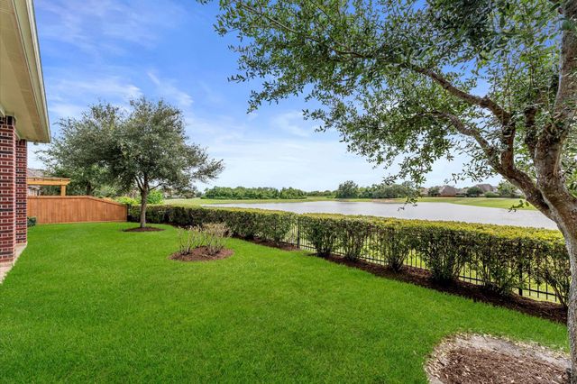 4310 Red Eagle Pass Lane, Manvel, TX 77578