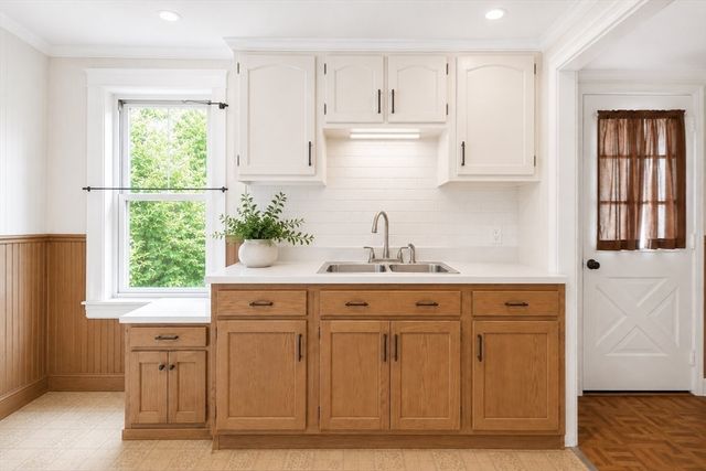32 Ward, Tewksbury, MA 01876