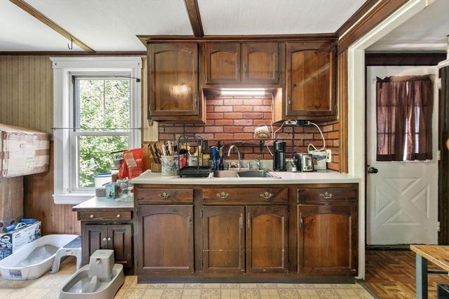 32 Ward, Tewksbury, MA 01876