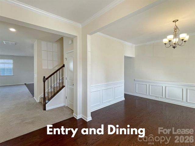 8227 Cornhill Avenue, Charlotte, NC 28277