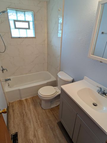 625-627 Wrexham Avenue, Columbus, OH 43223