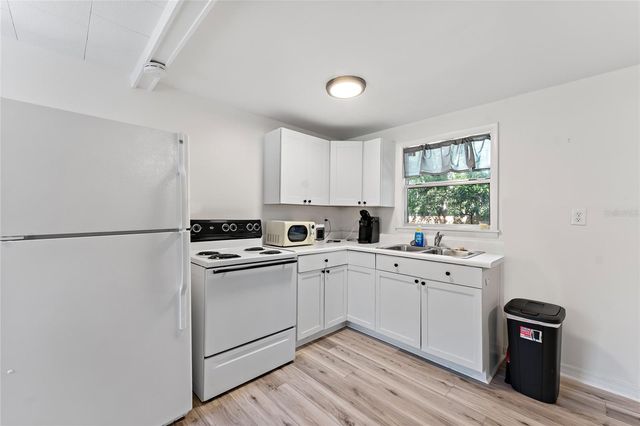 8533 W MISS MAGGIE DRIVE, Homosassa, FL 34448