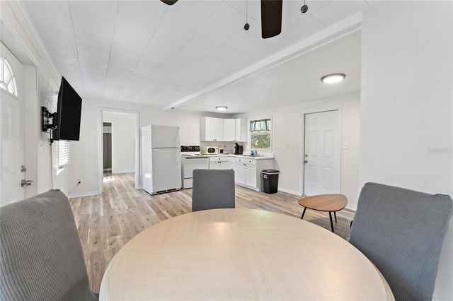 8533 W MISS MAGGIE DRIVE, Homosassa, FL 34448