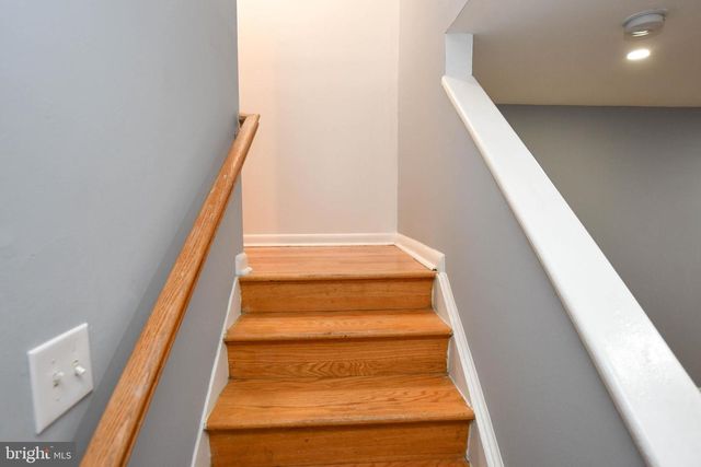 1704 NE MONTANA AVE NE, Washington, DC 20018