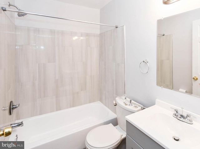 1704 NE MONTANA AVE NE, Washington, DC 20018